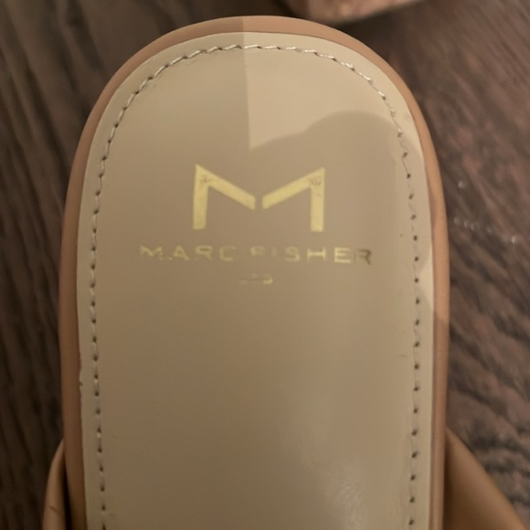 Brand New Never worn leather open toe clogs - Picture 3 of 3